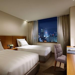 Staycation [ ] Superior Twin Late Check out 3pm